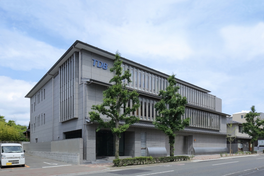 02_外観南東面